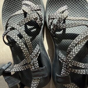 Chaco Women’s ZX/2 Classic Casual Sandals in black/gray/white – Size 7